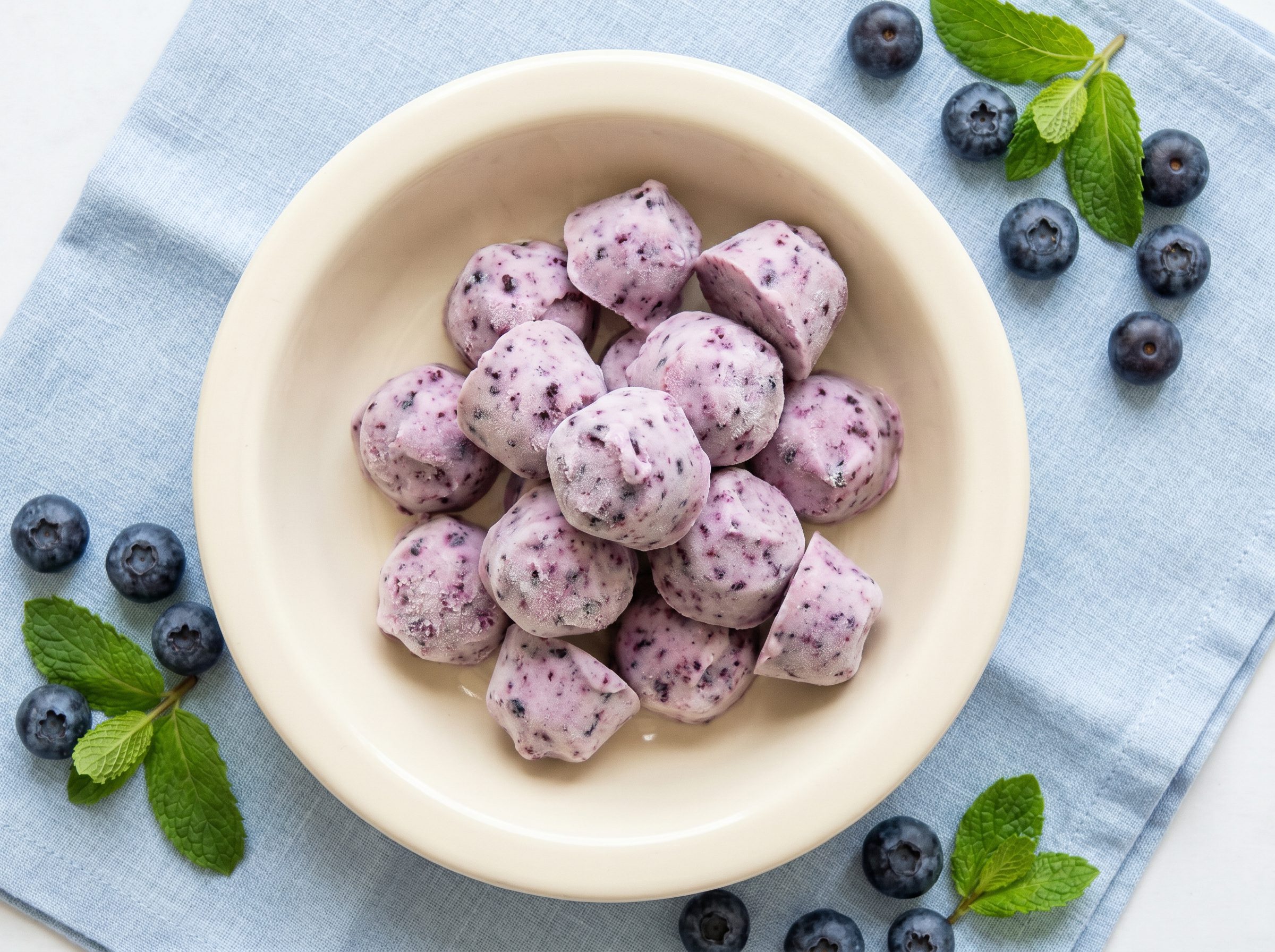 Blueberry Frozen Yogurt Dog Bites